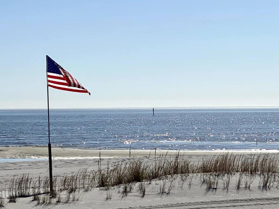 White Sand Getaway Steps From Beach Gulfport Luaran gambar