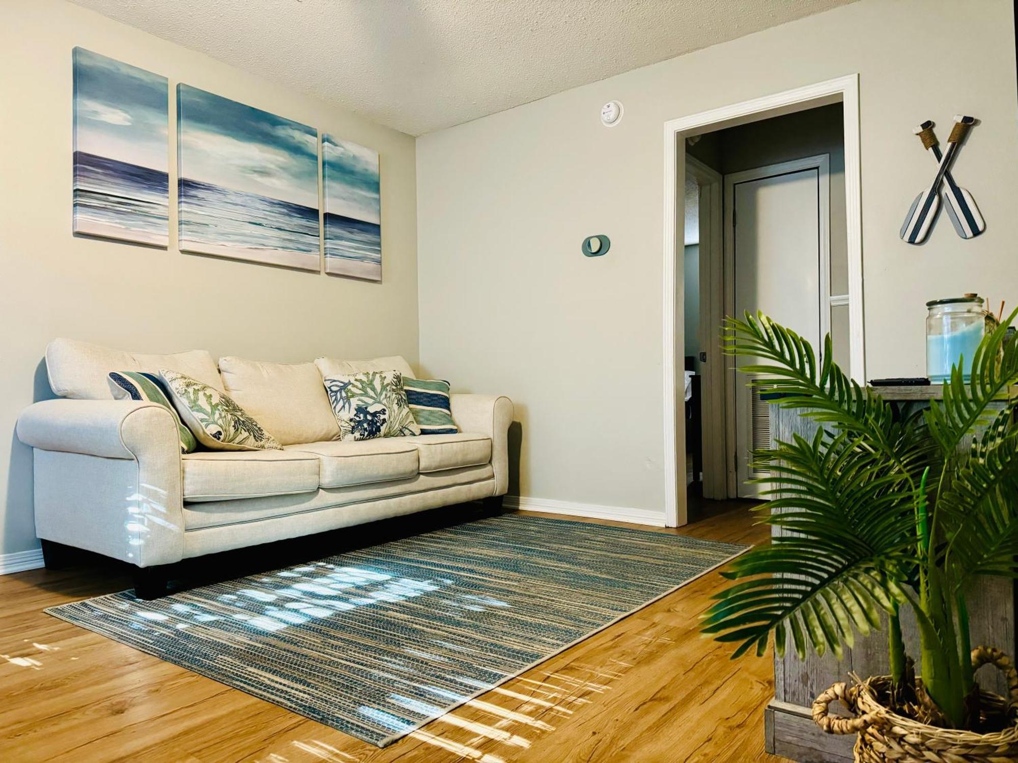 White Sand Getaway Steps From Beach Gulfport Luaran gambar